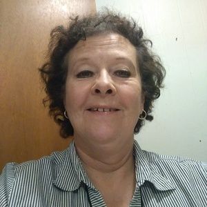 Meet your Posher, Lorie